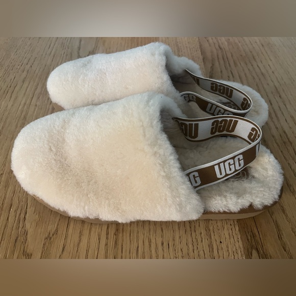 ugg slippers - very good used condition - size 6 - Picture 3 of 6